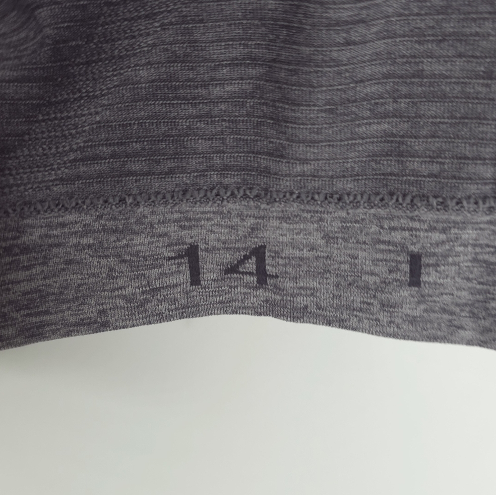 Lululemon Swiftly Tech Racerback Tank Top 2.0Waist Length Size 14 - Picture 6 of 6